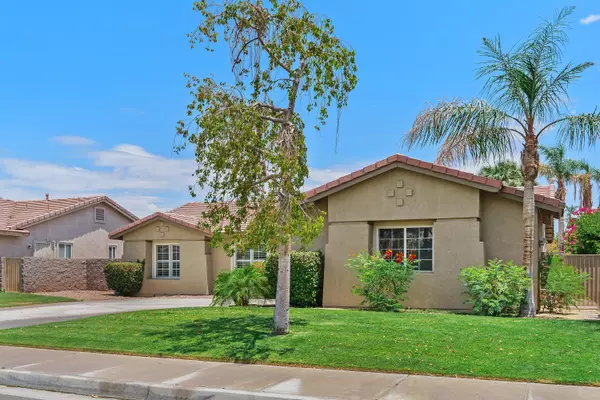 45600 Coldbrook LN, La Quinta, CA 92253