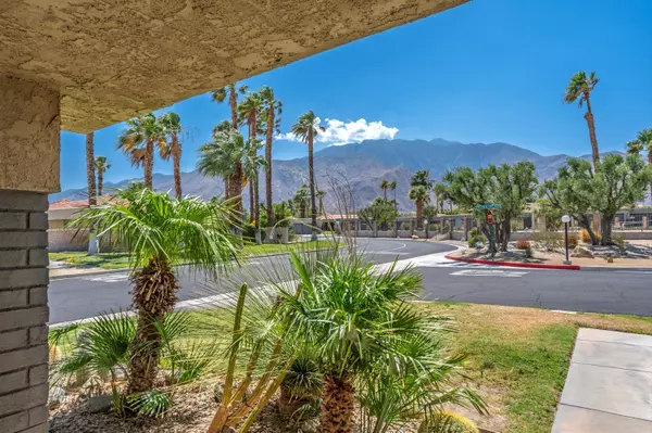 Palm Springs, CA 92262,3162 Sunflower LOOP