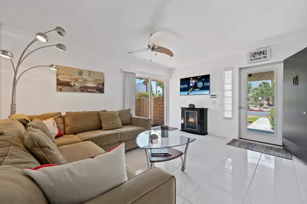 3162 Sunflower LOOP, Palm Springs, CA 92262