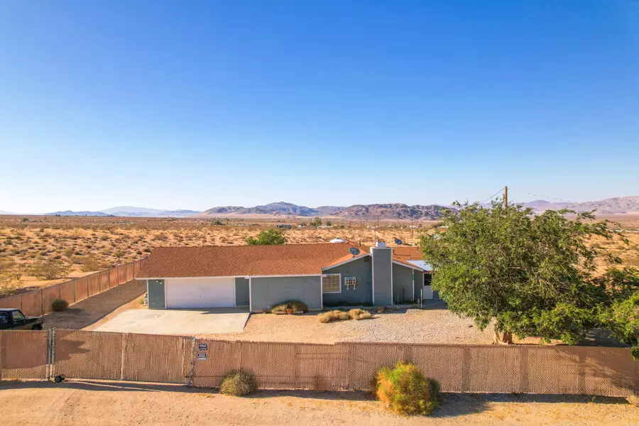 55540 Shannon RD, Landers, CA 92285