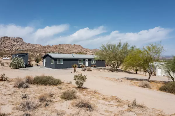 7122 Sunkist RD, Joshua Tree, CA 92252