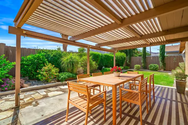 La Quinta, CA 92253,51550 Avenida Mendoza