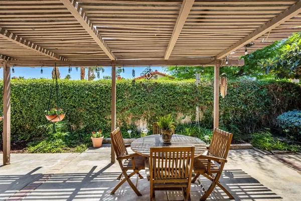 Palm Desert, CA 92260,73828 Krug AVE