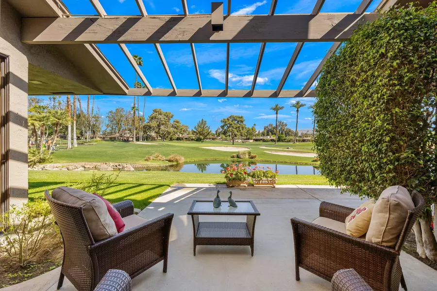 14 Columbia DR, Rancho Mirage, CA 92270