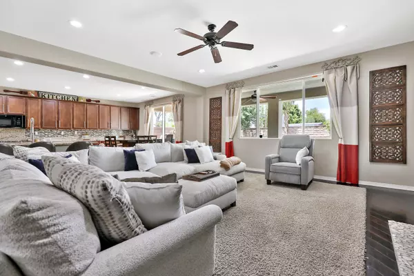 Indio, CA 92201,80076 Bridgeport DR