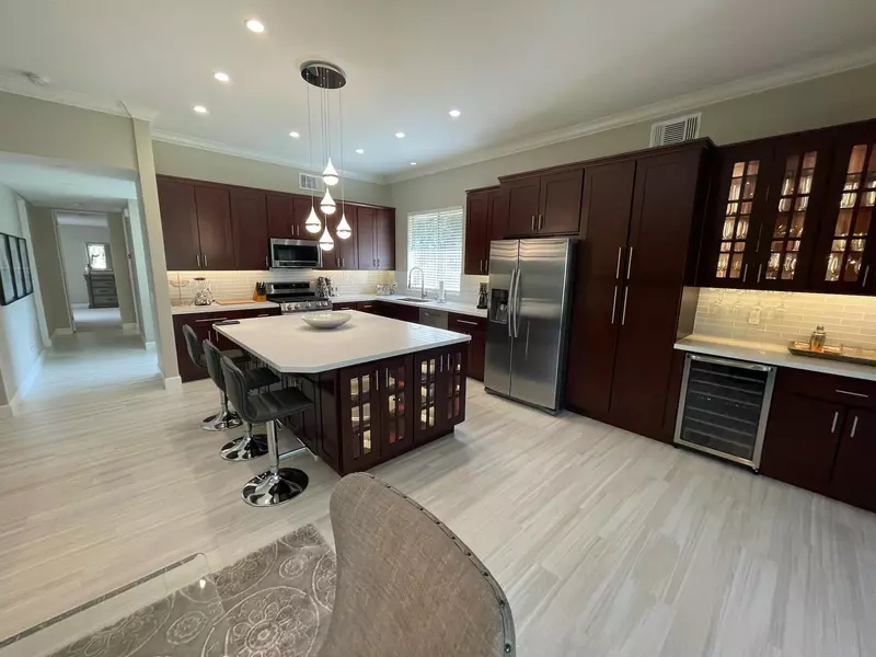 76990 Lark DR, Indian Wells, CA 92210