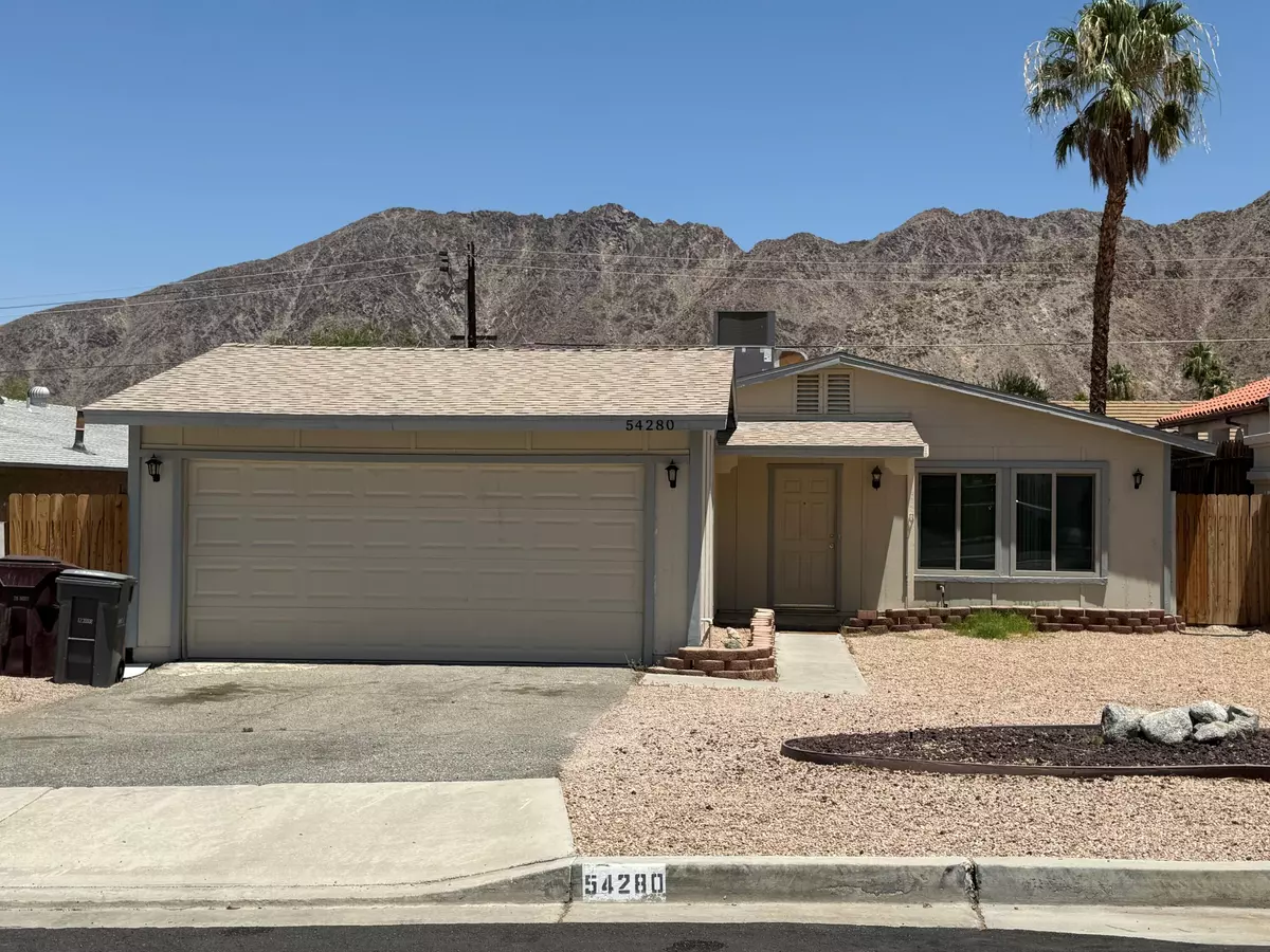 La Quinta, CA 92253,54280 Avenida Vallejo