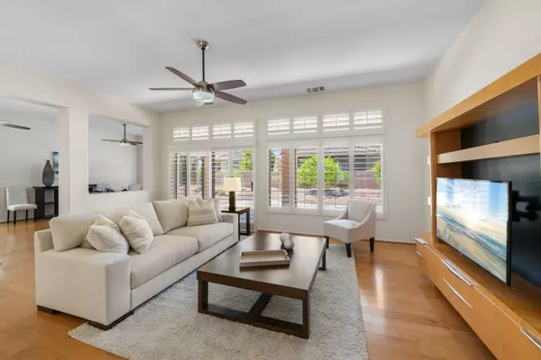 78585 Autumn LN, Palm Desert, CA 92211