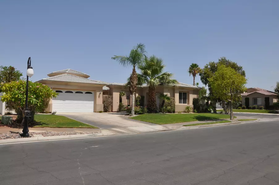 6 Champagne Circle CIR, Rancho Mirage, CA 92270