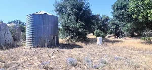 Boulevard, CA 91905,1060 Tierra Del Sol RD