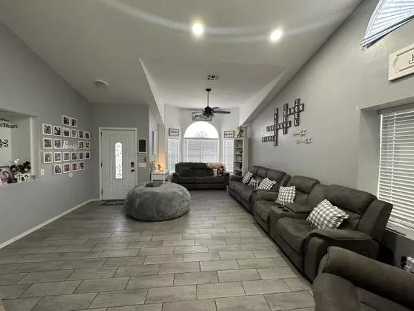 Blythe, CA 92225,451 Tesoro LN