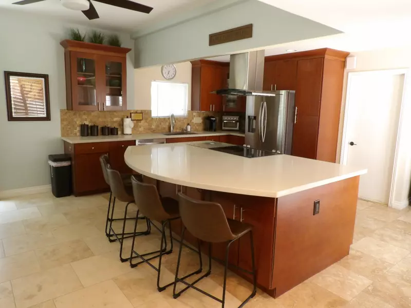 34451 Calle Las Palmas, Cathedral City, CA 92234