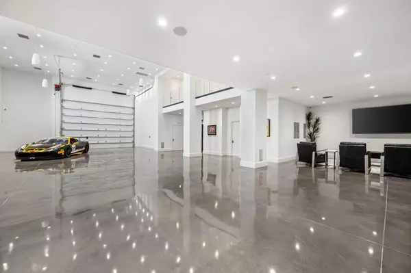 Thermal, CA 92274,86804 Rogers WAY