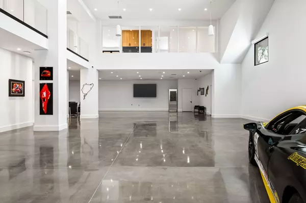 Thermal, CA 92274,86804 Rogers WAY