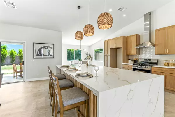 30226 Avenida Del Padre, Cathedral City, CA 92234