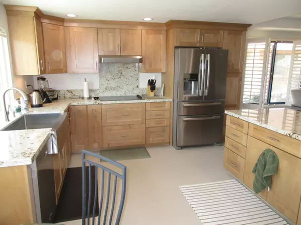 Palm Desert, CA 92260,85 Conejo CIR