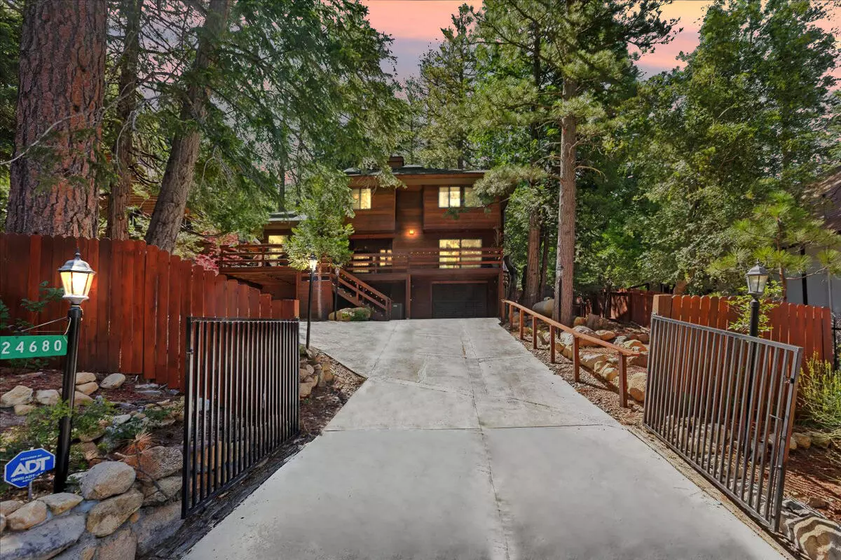 Idyllwild, CA 92549,24680 Fern Valley RD