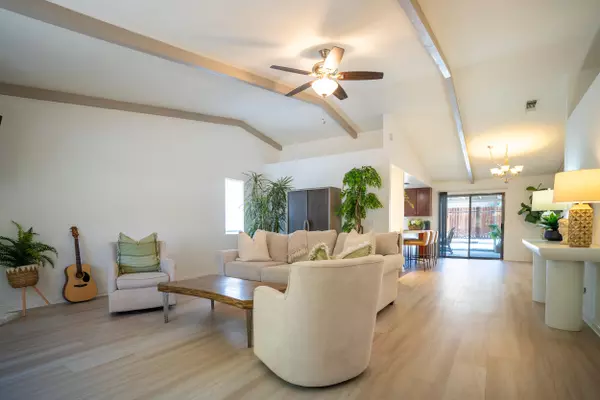 La Quinta, CA 92253,53915 Avenida Villa