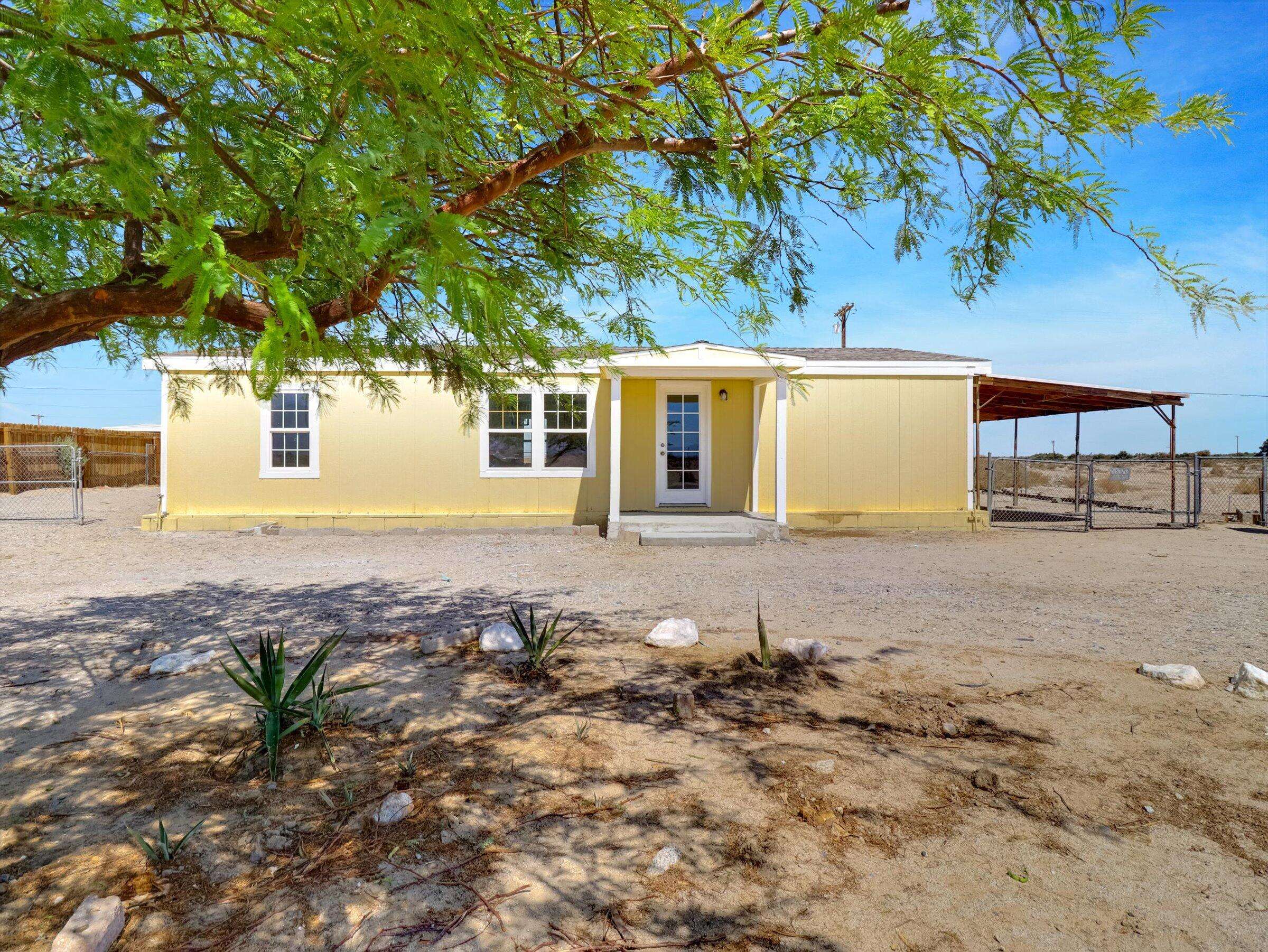 2204 Ocean Side AVE, Thermal, CA 92274