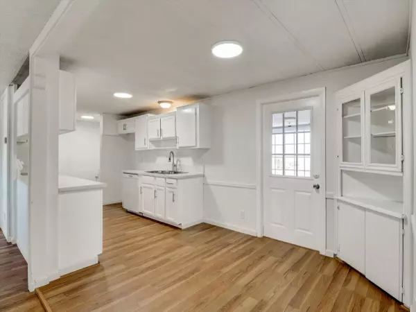 Thermal, CA 92274,2206 Ocean Side AVE