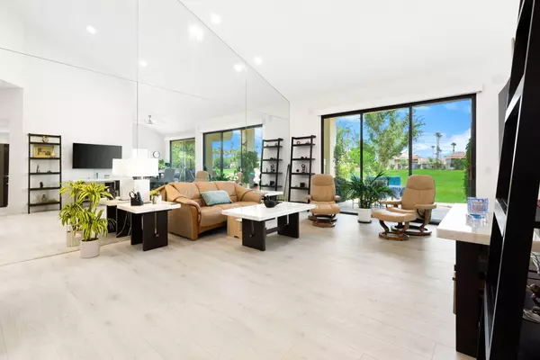 La Quinta, CA 92253,54912 Shoal CRK