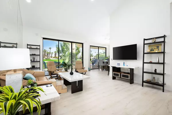 La Quinta, CA 92253,54912 Shoal CRK