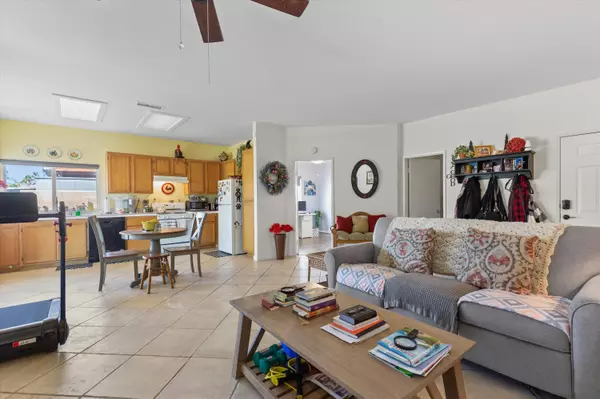 Desert Hot Springs, CA 92240,65617 Avenida Cadena