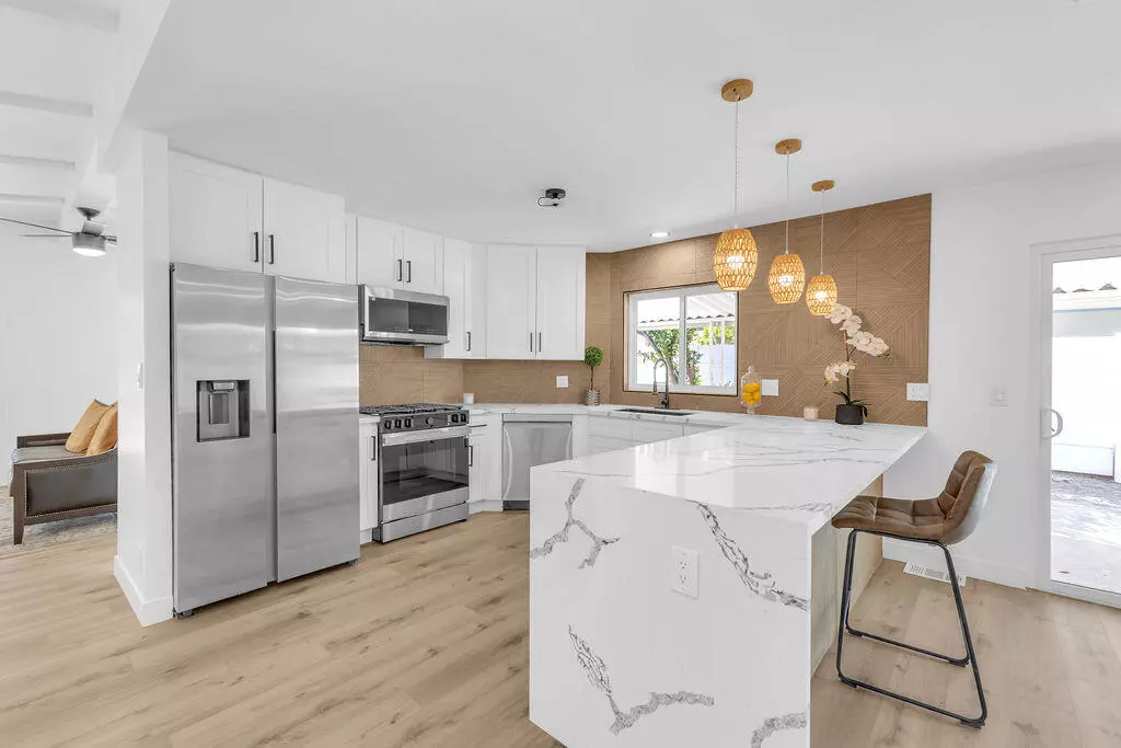 Cathedral City, CA 92234,336 Via Don Benito