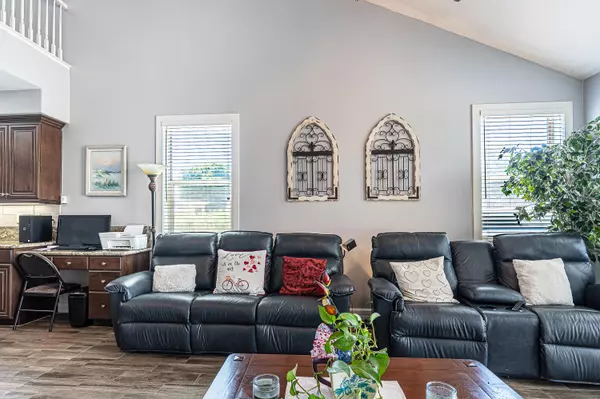 Indio, CA 92203,79879 Coatbridge CT