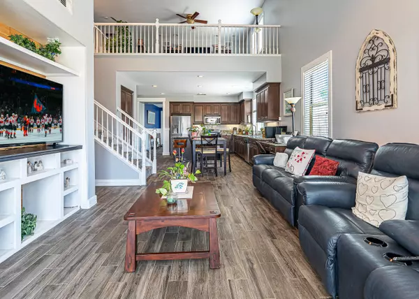 Indio, CA 92203,79879 Coatbridge CT