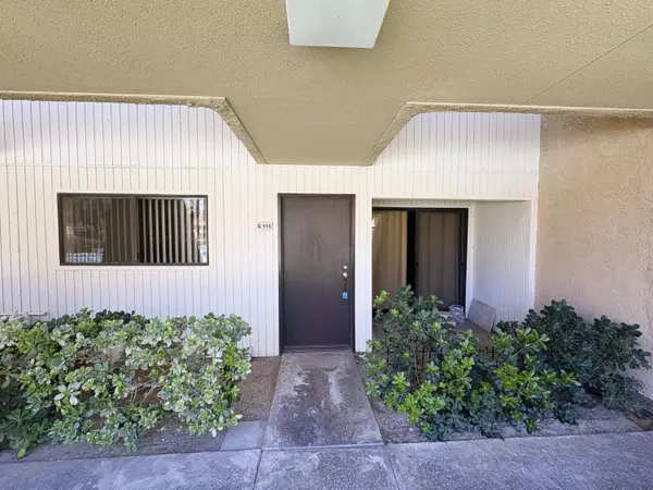 2809 N Los Felices CIR #G114, Palm Springs, CA 92262
