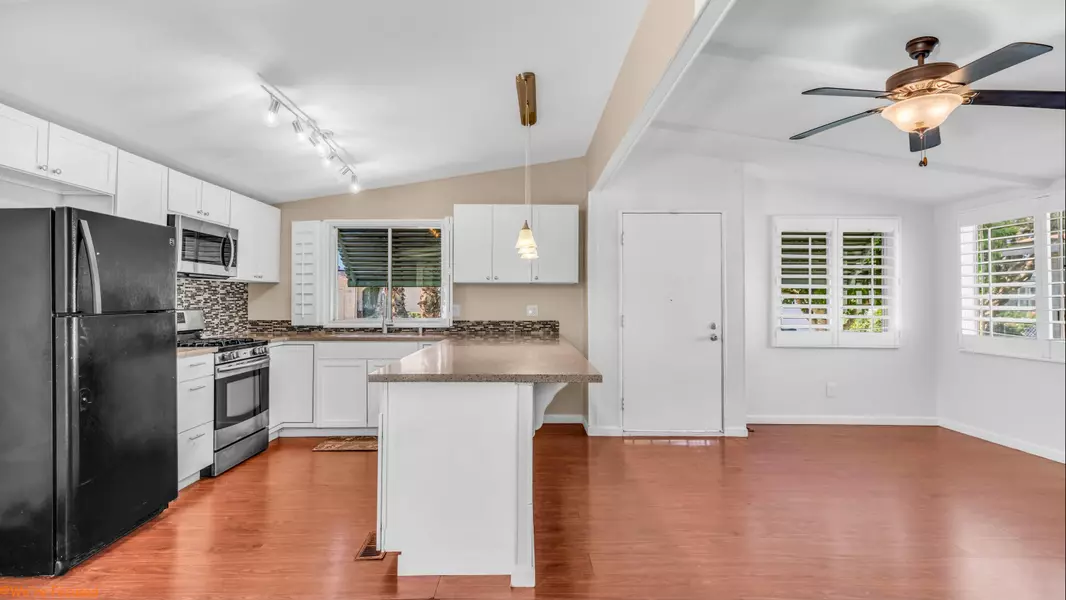 1139 Via Feliz, Cathedral City, CA 92234