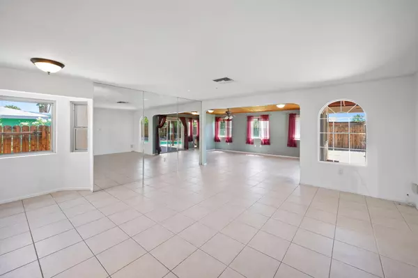 Palm Desert, CA 92211,77125 Indiana AVE