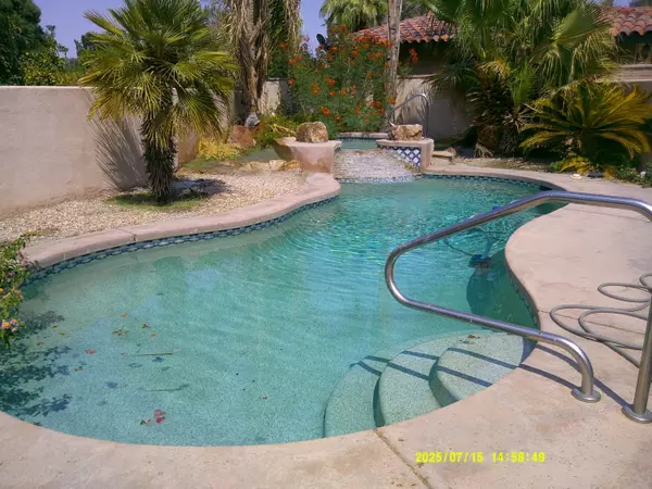 Bermuda Dunes, CA 92203,79150 Buff Bay CT