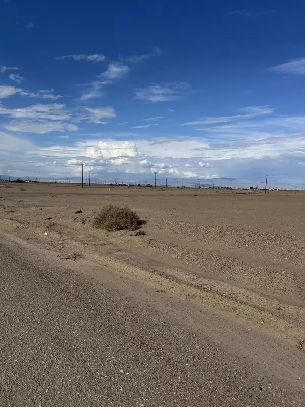 1958 Sterling AVE, Thermal, CA 92274