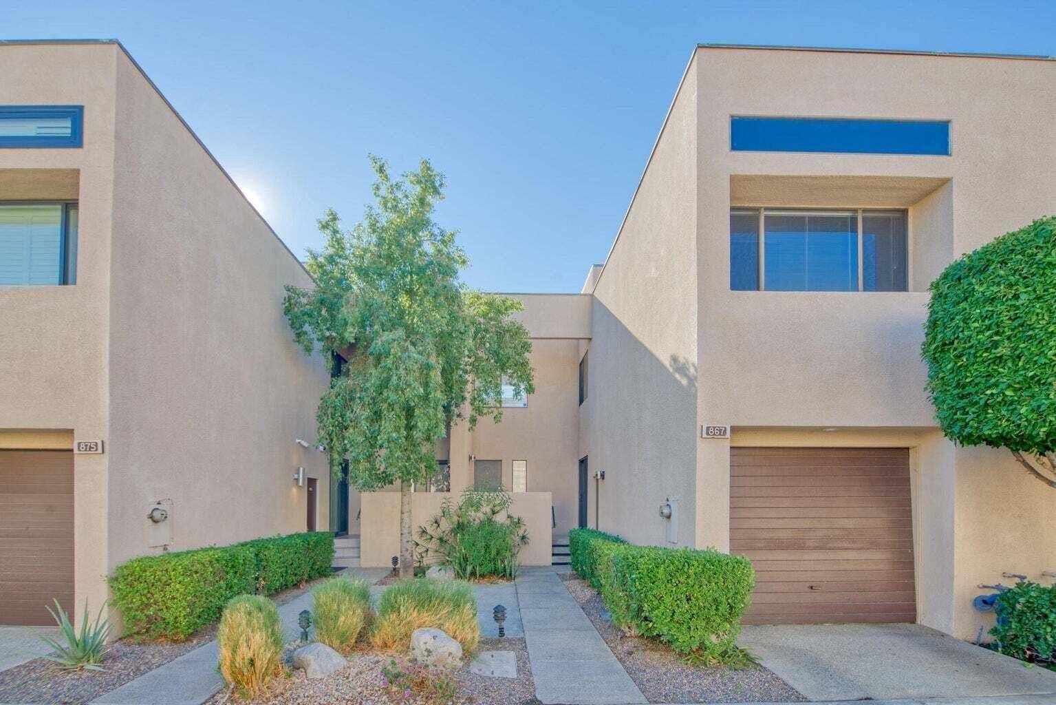 867 Village Square SQ, Palm Springs, CA 92262