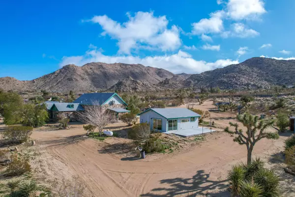 Joshua Tree, CA 92252,59800 Onaga TRL