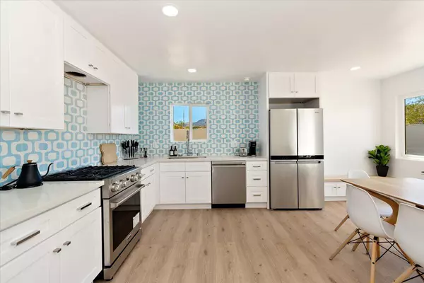 Joshua Tree, CA 92252,7107 Hillview RD