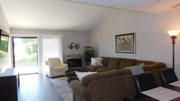 Palm Desert, CA 92260,72830 Fleetwood CIR