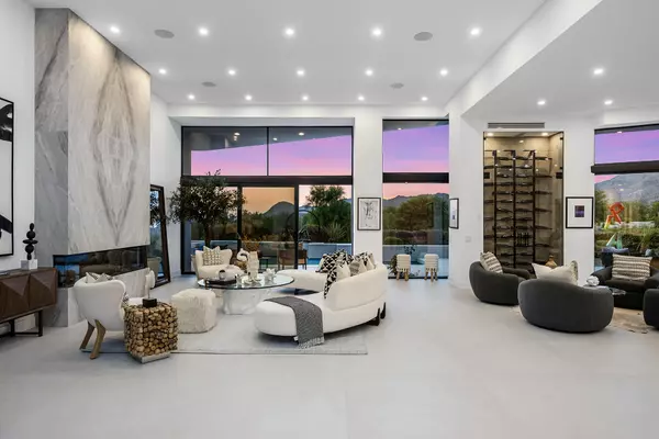160 Kiva DR, Palm Desert, CA 92260
