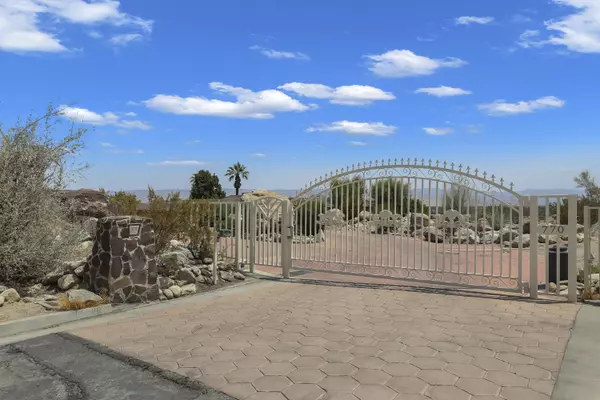 Palm Springs, CA 92264,770 S La Mirada RD