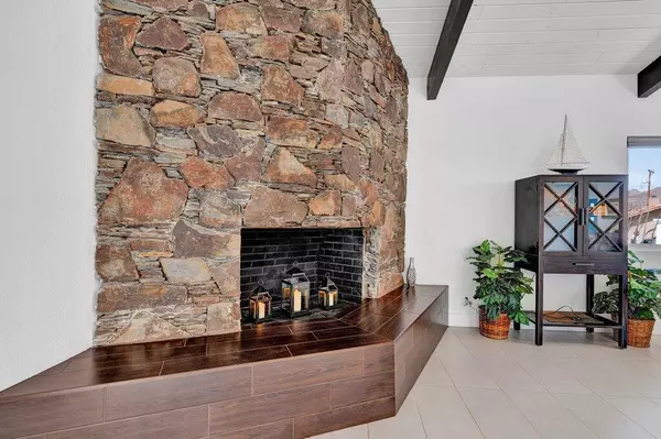 La Quinta, CA 92253,53025 Avenida Vallejo