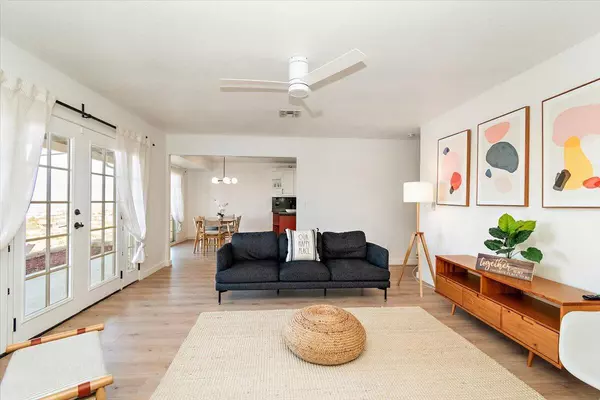 Joshua Tree, CA 92252,61746 Crest Cir DR