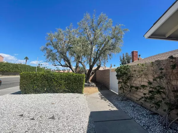Palm Desert, CA 92211,76539 Clifton Forge ST