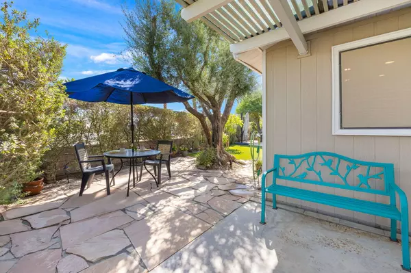 Palm Desert, CA 92260,73450 Country Club DR #192