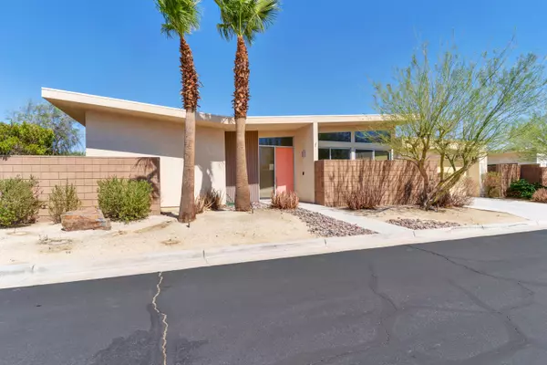 2703 Alexander Club DR, Palm Springs, CA 92262