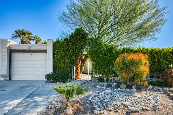 3272 N Mica DR, Palm Springs, CA 92262