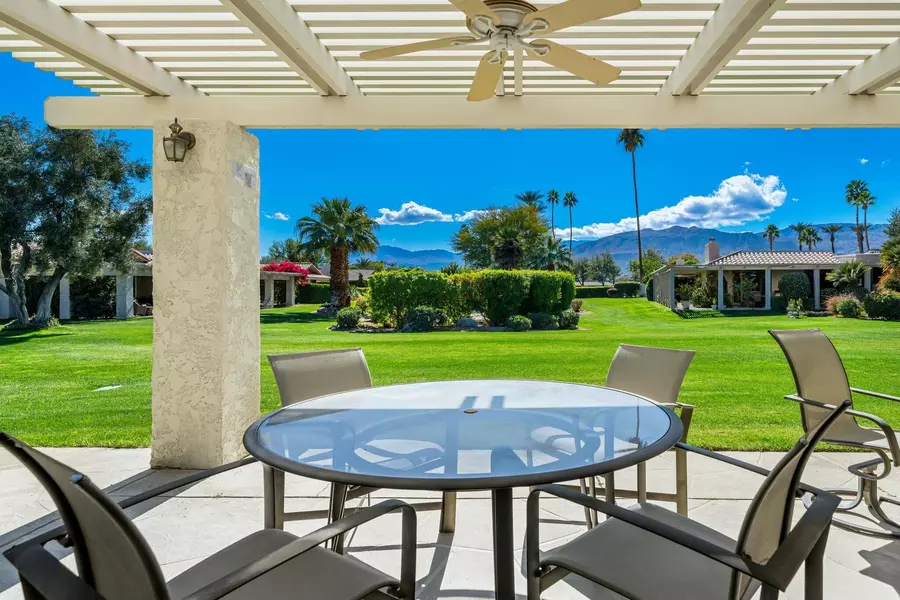 8 Stanford DR, Rancho Mirage, CA 92270