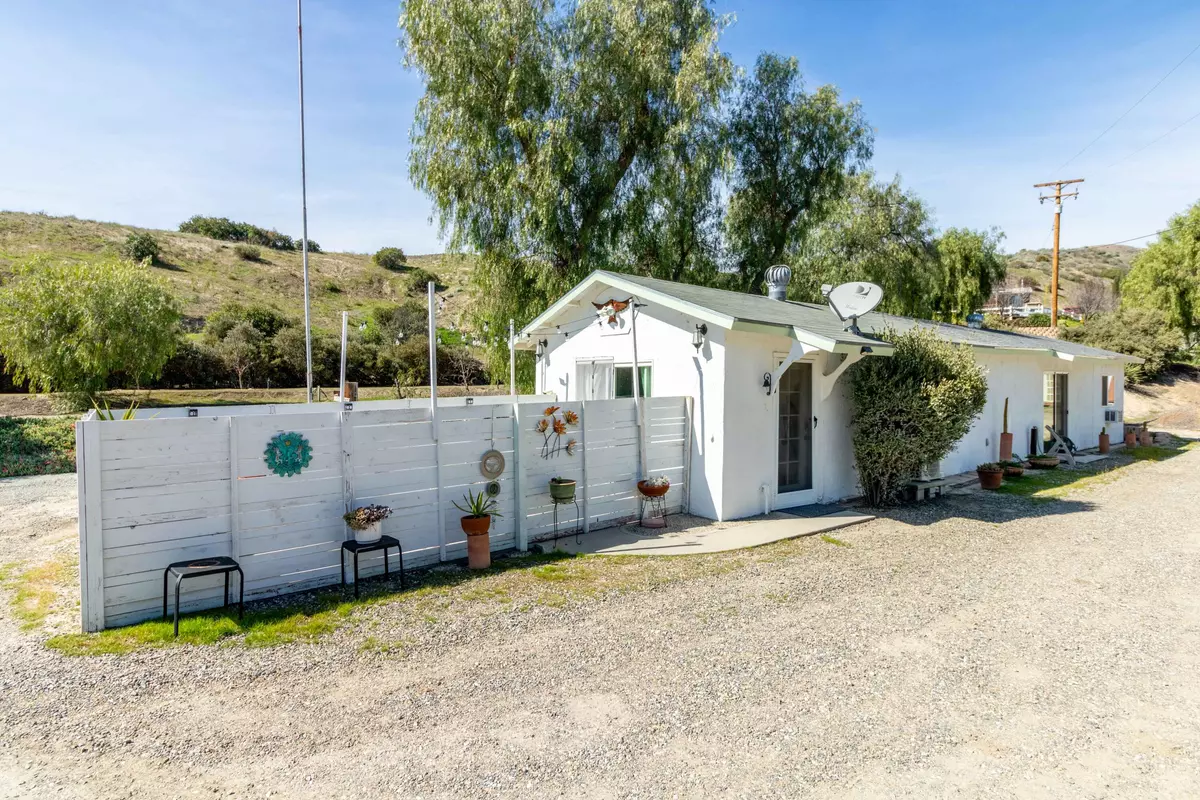 Aguanga, CA 92536,45491 Sage RD