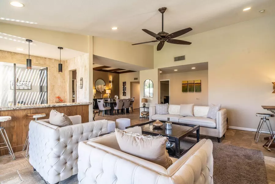 DR, Indian Wells, CA 92210